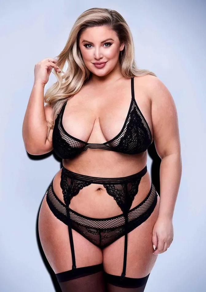 Female Sex Toys Baci Lingerie 3 Piece Lace Mesh Bra Garter Panty Set